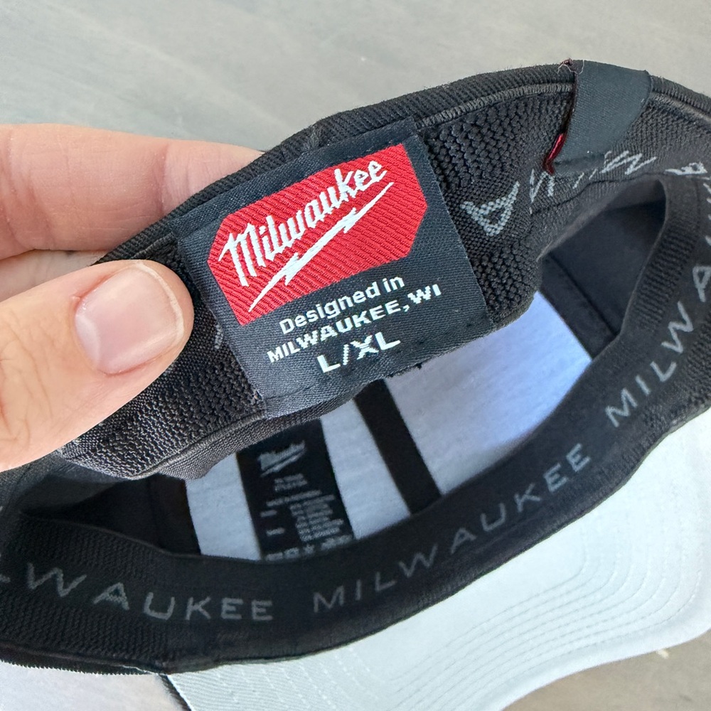 Milwaukee Work Gloves + Hat Bundle - image 6